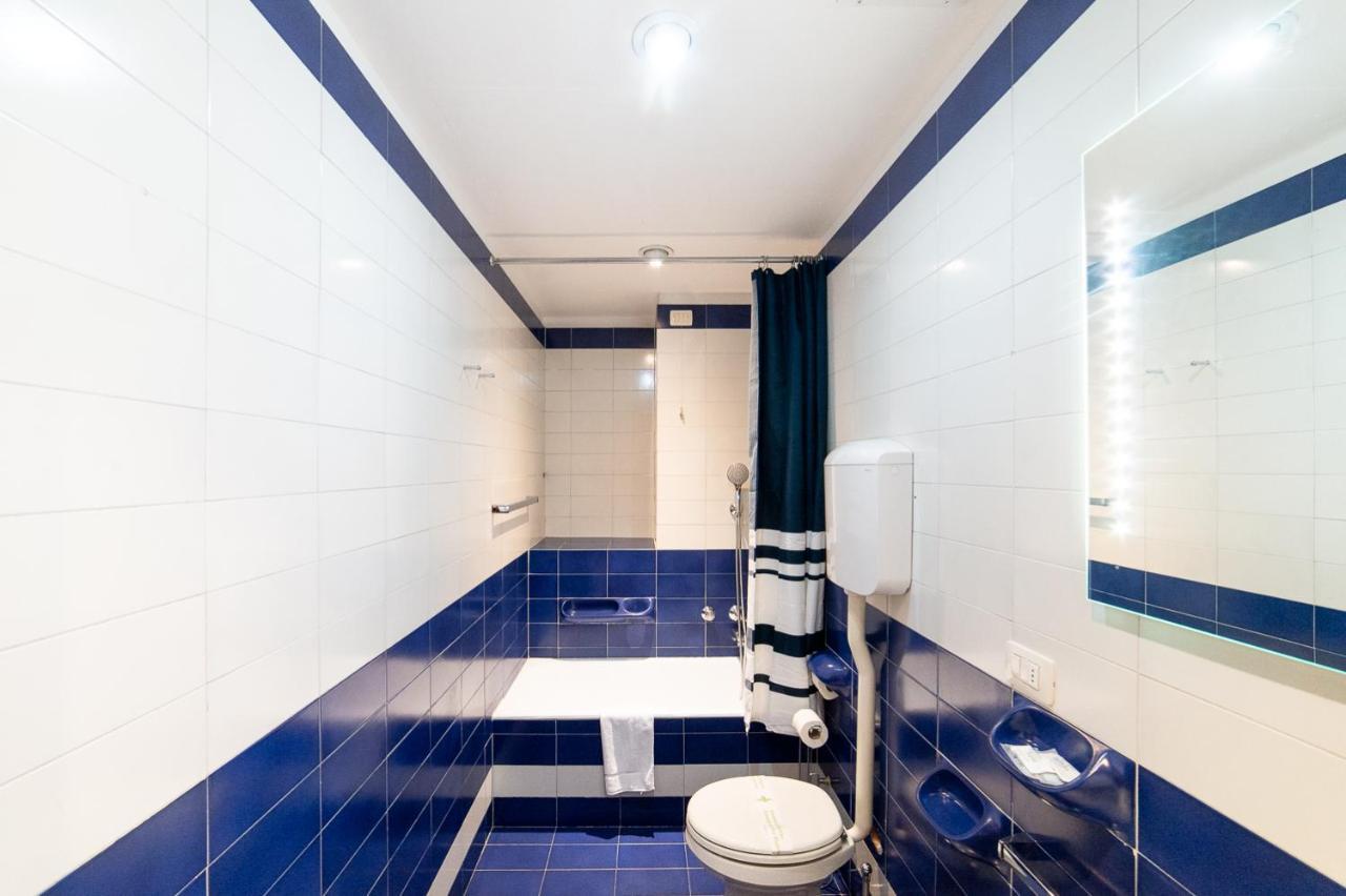 Hbhall Brera 59 Милано Екстериор снимка